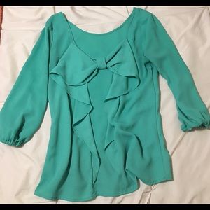 Bow back aqua top